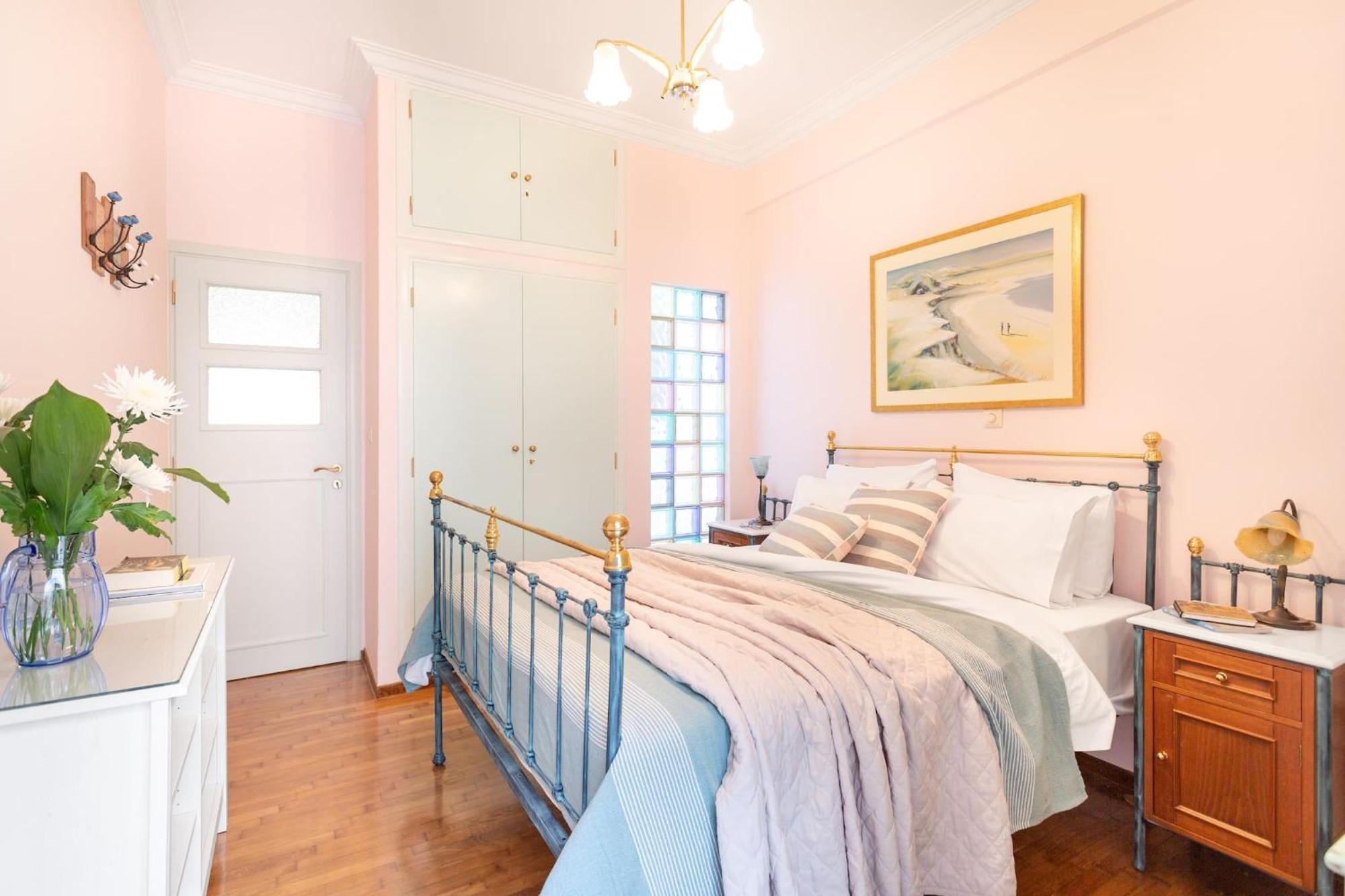 Bright, Calming Retreat With A Balcony Near Metro! Leilighet Athen Eksteriør bilde
