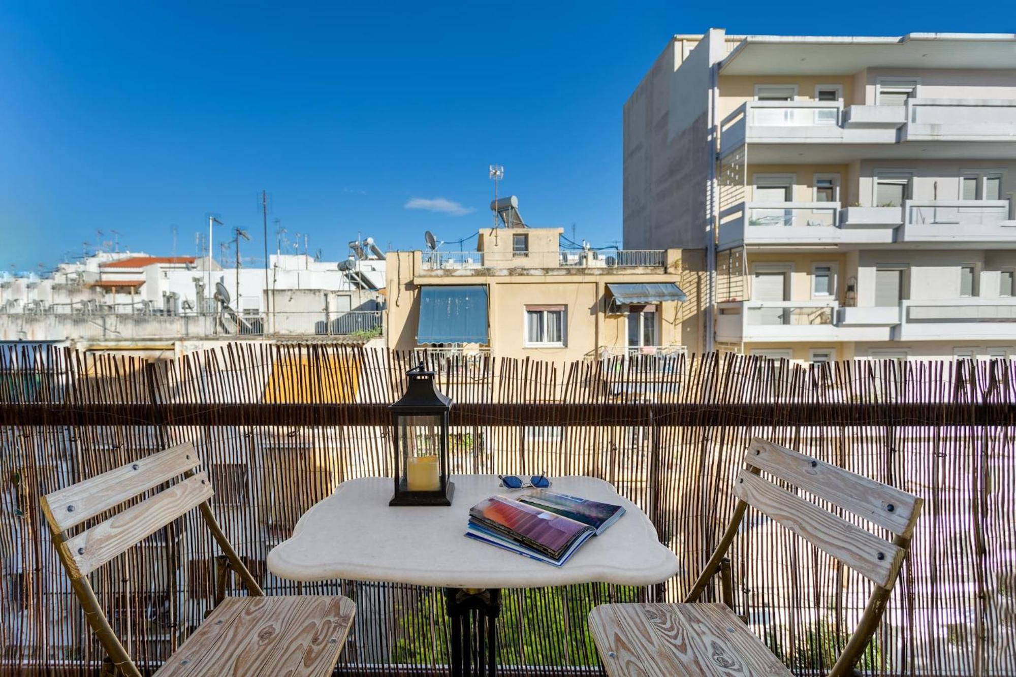Bright, Calming Retreat With A Balcony Near Metro! Leilighet Athen Eksteriør bilde
